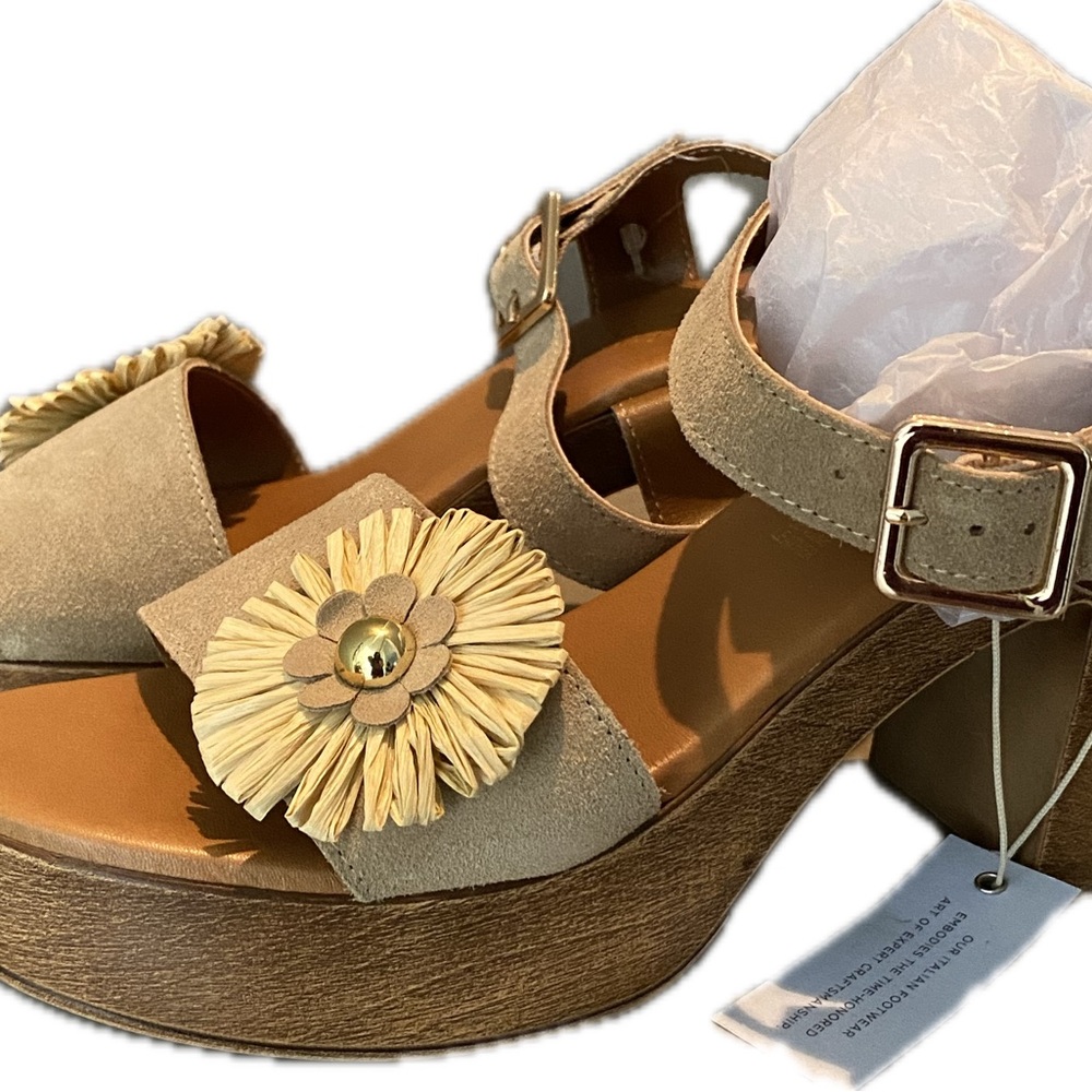 AVELLINI Suede block Heeled Sandals